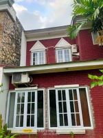 Berbagai Jenis Pintu Aluminium